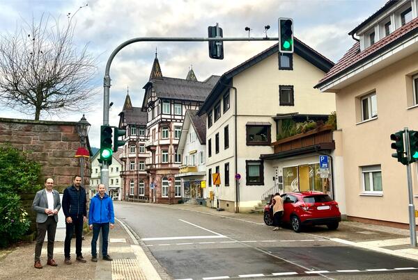 Neue Fugngerampel in Bad Peterstal